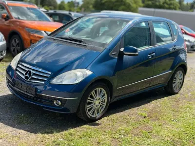 Gebraucht Mercedes A200 Elegance 193 PS (141 kW) 2010 Blau Limousine