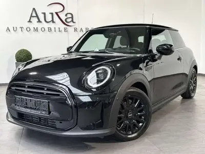Begagnad Mini Cooper Classic 136 HK (100 kW) 2022 Svart Halvkombi