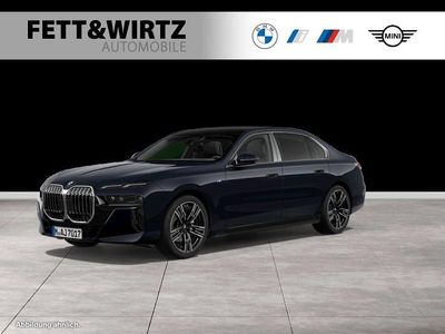 Gebraucht BMW 740 M Sport 299 PS (219 kW) 2025 Carbonschwarz metallic metallic Limousine