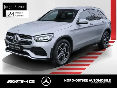 Używany Mercedes GLC200 AMG 197 KM (144 kW) 2021 Srebrny SUV