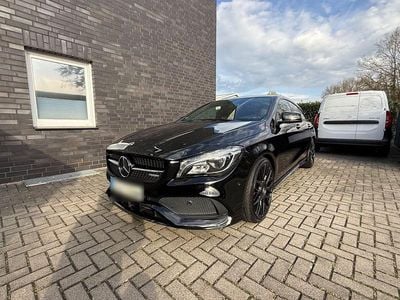Usata Mercedes CLA180 Shooting Brake AMG line 122 CV (89 kW) 2016 Nero Station wagon