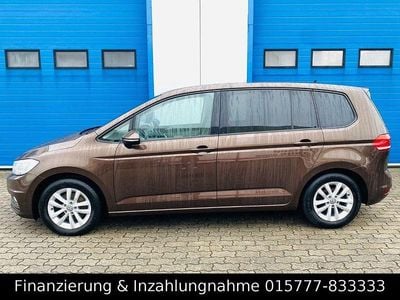 Braun Gebraucht 2016 VW Touran Allstar Van / Kleinbus | 17.500 € (Guter Preis)