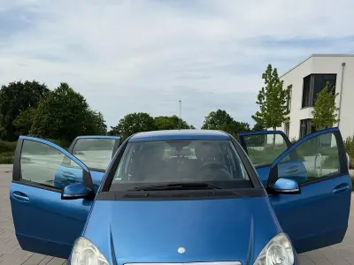 Gebraucht Mercedes A170 2009 Blau Kleinwagen