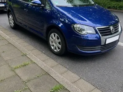 Gebraucht VW Touran Freestyle 102 PS (75 kW) 2010 Blau Van / Kleinbus