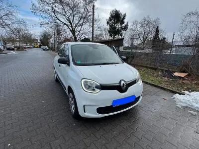 Używany Renault Twingo Life 65 KM (47 kW) 2019 Biały Hatchback