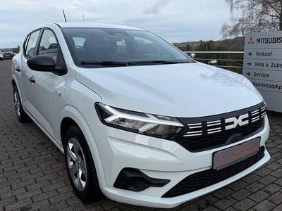 Second-hand Dacia Sandero 101 CP (74 kW) 2025 Alb Berlinǎ