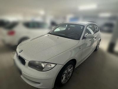 Gebraucht BMW 116 116 PS (85 kW) 2008 Weiß Kleinwagen