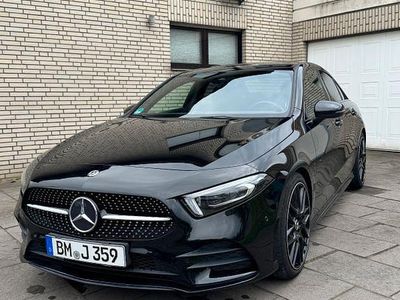 Second-hand Mercedes A250 224 CP (164 kW) 2019 Negru Berlinǎ