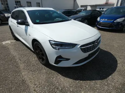 Gebraucht Opel Insignia Business Elegance 174 PS (127 kW) 2021 Schneeweiss/summitwhite/arctic Kombi