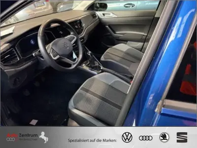 Gebraucht VW Polo Style 95 PS (69 kW) 2025 Reef blue metallic Kleinwagen