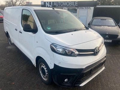 Weiß Gebraucht 2020 Toyota Proace Van / Kleinbus | 7.999 € (Fairer Preis)