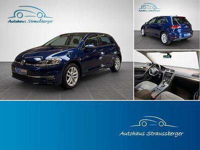Gebraucht VW Golf VII Comfortline 125 PS (91 kW) 2017 Blaukeine angabe Limousine