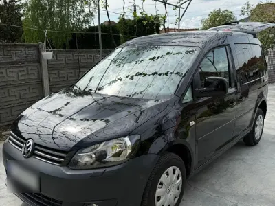 Gebraucht VW Caddy R 110 PS (80 kW) 2011 Schwarz Van / Kleinbus