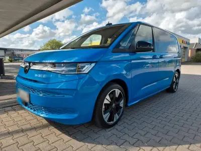 Gebraucht VW Multivan Style 150 PS (110 kW) 2022 Blau Van / Kleinbus