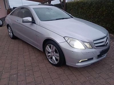 Mercedes E220