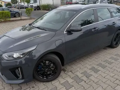 Gebraucht Kia Ceed Sportswagon 141 PS (103 kW) 2021 Schwarz Kombi