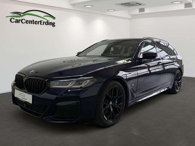 Gebraucht BMW 520 M Sport 190 PS (139 kW) 2022 Tansanitblau ii metallic Kombi