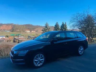 Używany Skoda Octavia Selection 150 KM (110 kW) 2024 Czarny Kombi