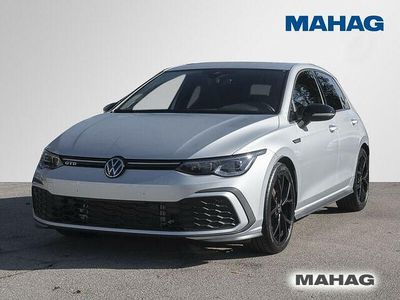 Reflexsilber metallic Gebraucht 2024 VW Golf VIII Style Limousine | 32.912 € (Guter Preis)