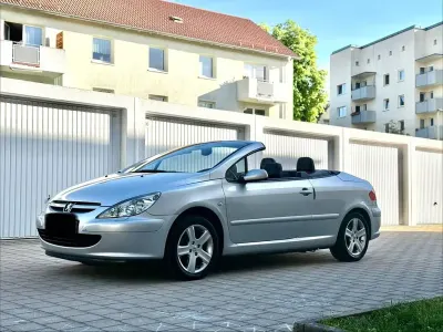 Gebraucht Peugeot 307 CC 140 PS (102 kW) 2005 Silber Cabrio