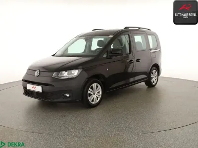 Używany VW Caddy 122 KM (89 kW) 2022 Czarny Minivan