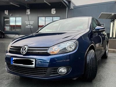 Usata VW Golf VI Team 105 CV (77 kW) 2010 Blu Utilitaria