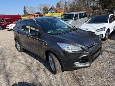 Gebraucht Ford Kuga Titanium 150 PS (110 kW) 2016 Grau SUV