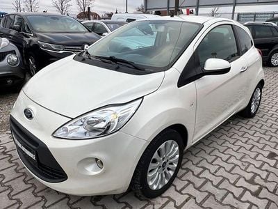 Gebraucht Ford Ka Titanium 69 PS (50 kW) 2015 Weiß Kleinwagen