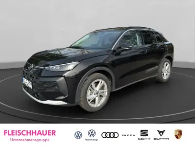 Gebraucht VW T-Roc Cabriolet Life 150 PS (110 kW) 2026 Schwarz SUV