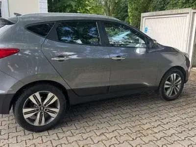 Gebraucht Hyundai ix35 Premium 184 PS (135 kW) 2014 Silber SUV