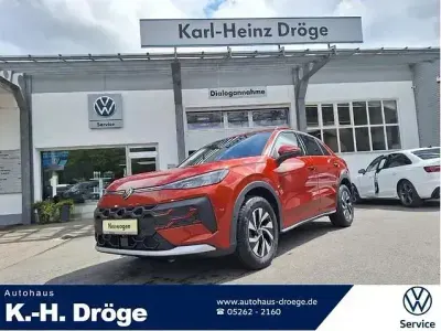 Neu VW T-Roc Life 150 PS (110 kW) 2026 Rot SUV