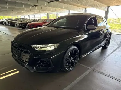 Begagnad Audi S3 Ambiente 333 HK (244 kW) 2025 Svart Sedan