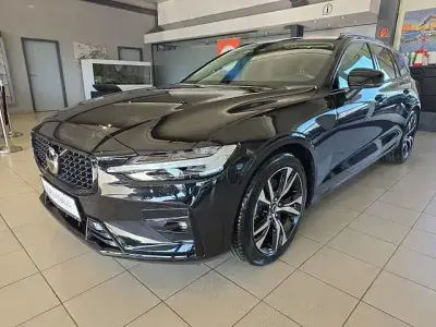 Usata Volvo V60 Plus 197 CV (144 kW) 2024 Nero Station wagon