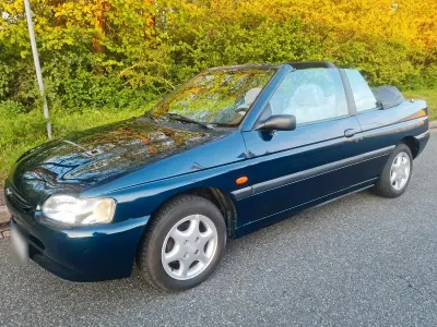 Brugt Ford Escort Cabriolet 88 HK (64 kW) 1995 Blå Cabriolet