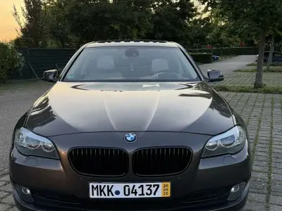 Gebraucht BMW 523 Sport Line 204 PS (150 kW) 2011 Limousine