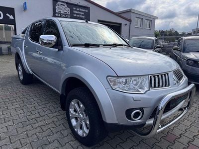 Silber Gebraucht 2012 Mitsubishi L200 Intense Abholung | 16.265 € (Teuer)