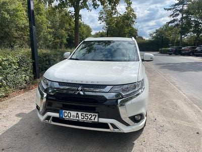 Mitsubishi Outlander P-HEV
