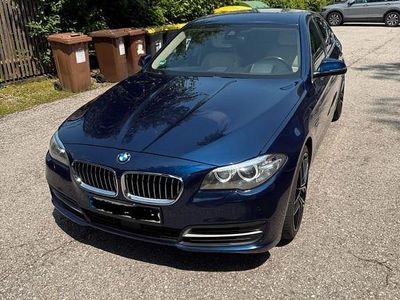 Blau Gebraucht 2016 BMW 530 Limousine | 17.699 € (Fairer Preis)