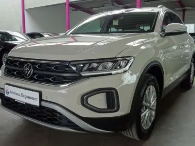 Gebraucht VW T-Roc 150 PS (110 kW) 2023 Ascotgrau SUV