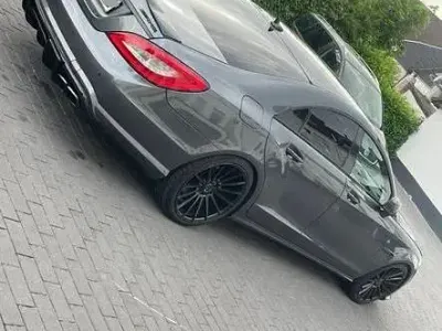 Gebraucht Mercedes CLS500 408 PS (300 kW) 2011 Grau Limousine