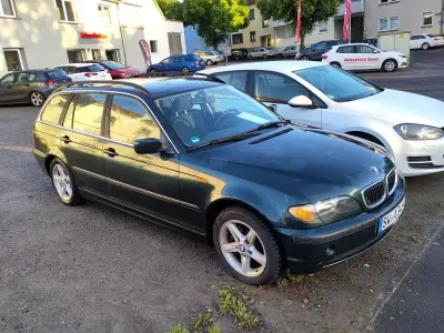 Gebraucht BMW 320 170 PS (125 kW) 2002 Grün Kombi