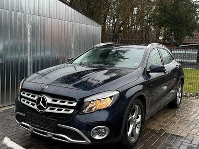 Gebraucht Mercedes GLA220 177 PS (130 kW) 2017 Blau SUV