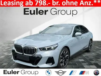 Gebraucht BMW 550e Sport Line 489 PS (359 kW) 2024 Grau Limousine