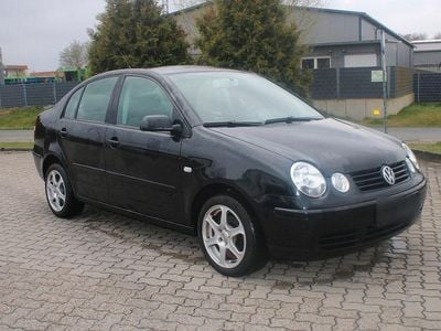 Gebraucht VW Polo 75 PS (55 kW) 2004 Schwarz Kleinwagen