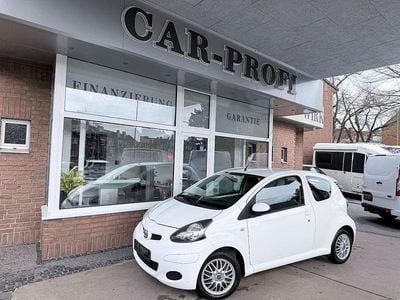 Usata Toyota Aygo Cool 68 CV (50 kW) 2012 Bianco Utilitaria