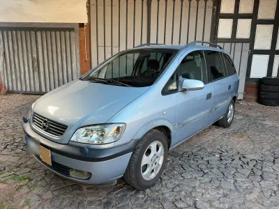 Gebraucht Opel Zafira 125 PS (91 kW) 2000 Silber Van / Kleinbus