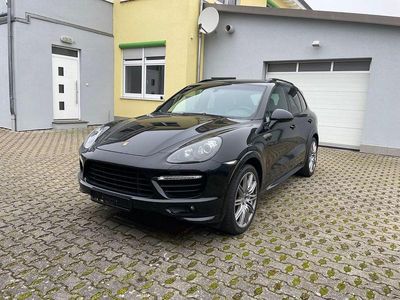 Schwarz Gebraucht 2013 Porsche Cayenne GTS SUV | 18.990 €