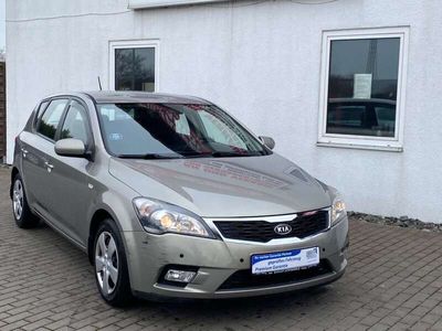 gebraucht Kia Ceed Ceed //Edition 1.6 CRDI /KLIMA/EURO5/PDC/6-GANG