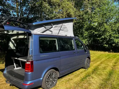 Gebraucht VW California California 199 PS (146 kW) 2019 Blau Van