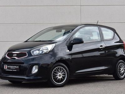 Second-hand Kia Picanto 69 CP (50 kW) 2014 Negru Hatchback